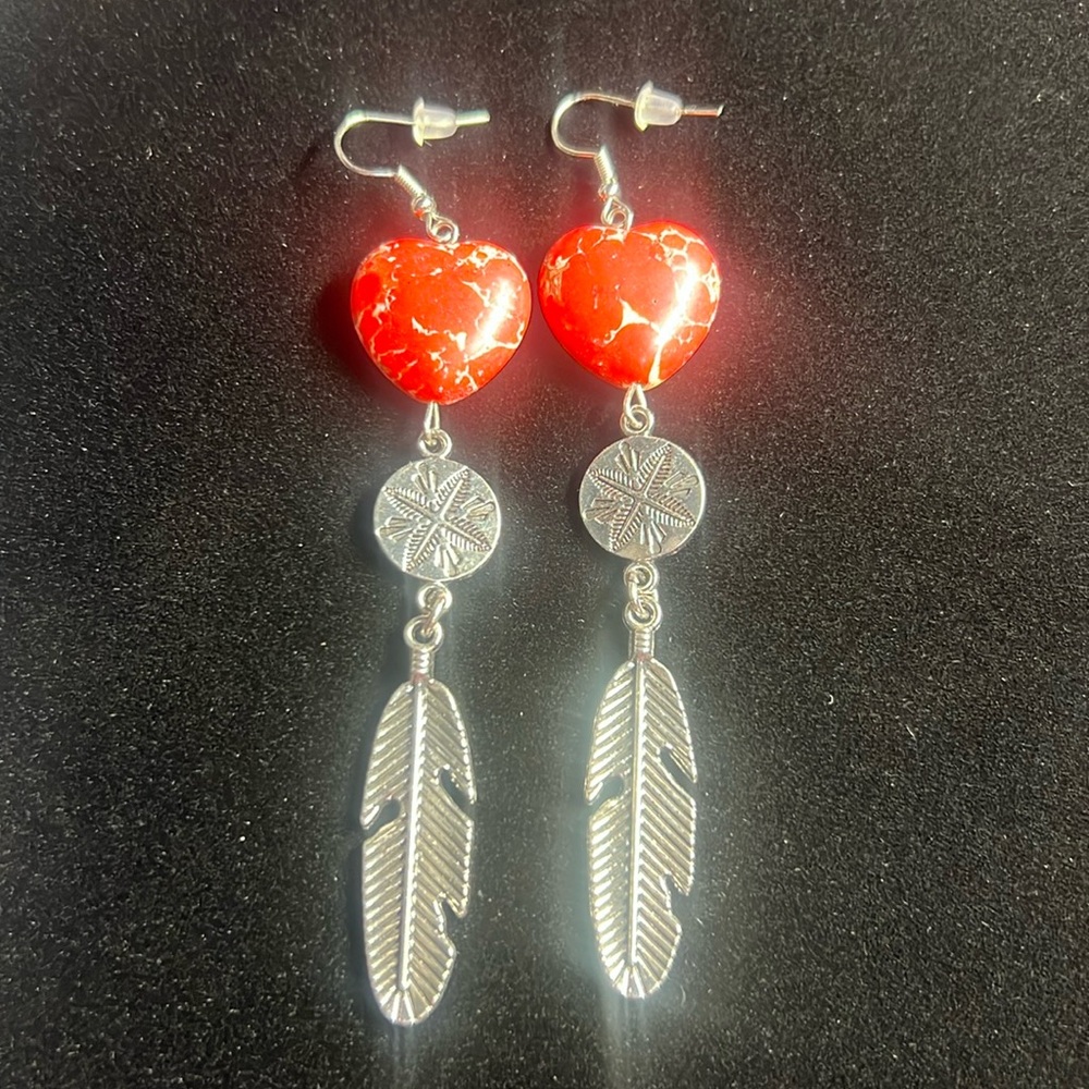 Feather and Heart Dangle Earrings NWOT